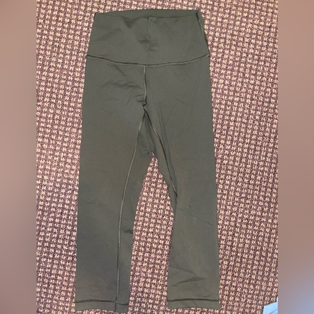 23” army green lululemon leggings